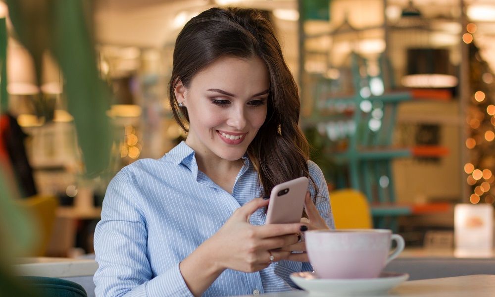sms flirt femme application rencontre smartphone gratuite